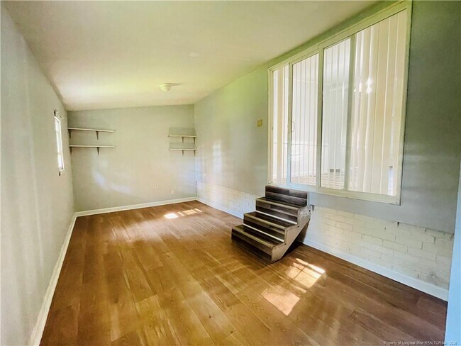 Building Photo - 2464 O'Hara Dr