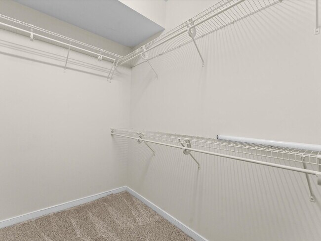 Building Photo - 709 Abbey Village Cir