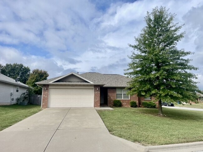 Primary Photo - 4339 N Farm Rd 157