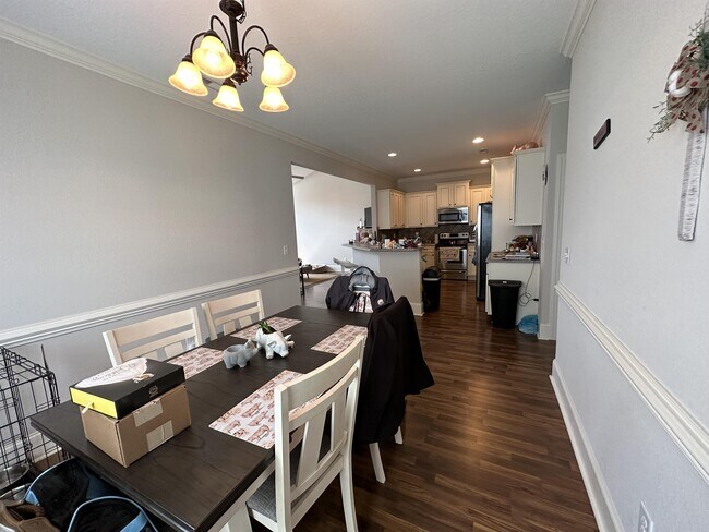 Building Photo - 1929 Leighton Dr