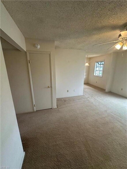 Building Photo - 4797 Dadson Ct