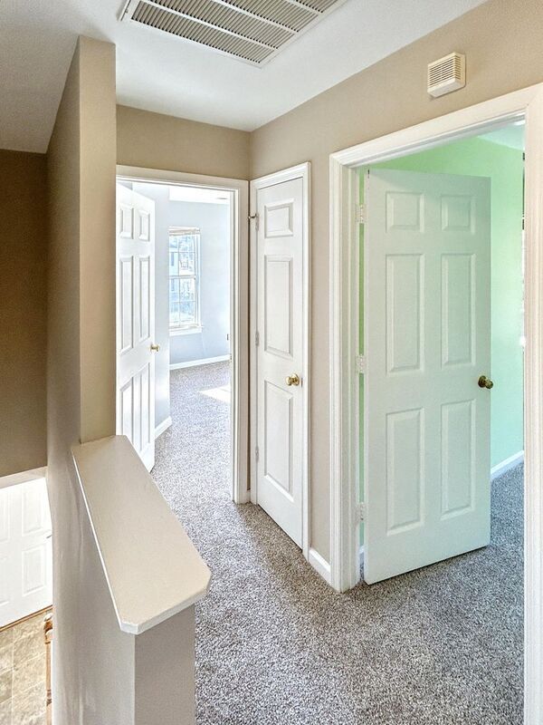 Building Photo - 6005 Almond Creek N Ln