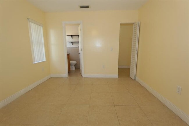 Building Photo - 2987 NW 110th Ave