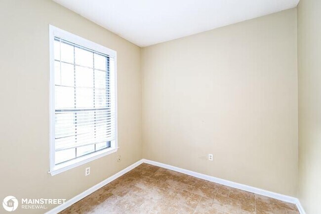 Building Photo - 1160 Hunters Lake Dr, Cordova, TN 38018