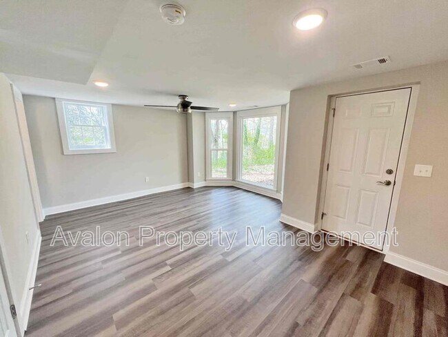 Building Photo - 3301 Mars Hill Rd