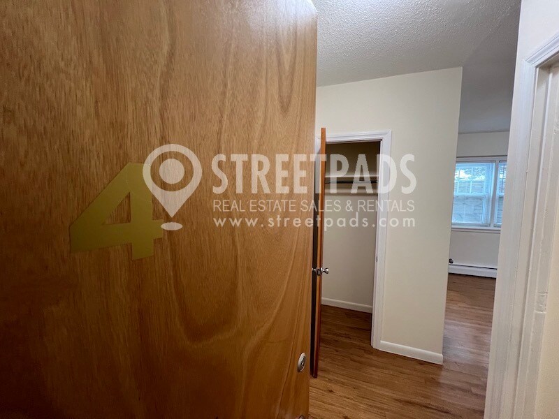 Building Photo - 2018 Commonwealth Avenue