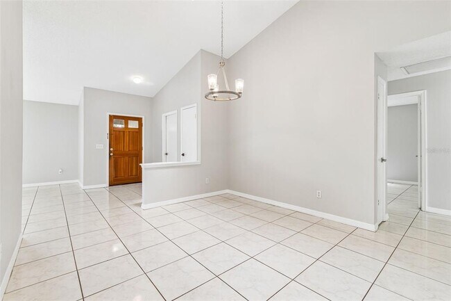 Building Photo - 10105 Sea spray Pl