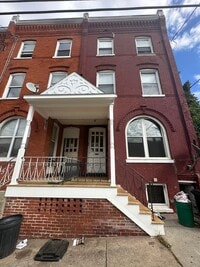 Building Photo - 11 N Ann St
