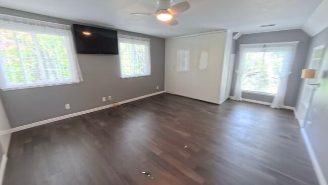 Building Photo - Beautiful Lindon Home