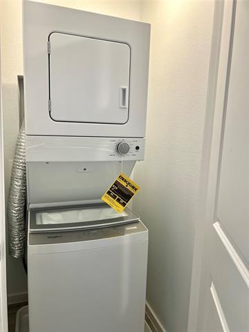 Building Photo - 12140 Thoroughbred Dr