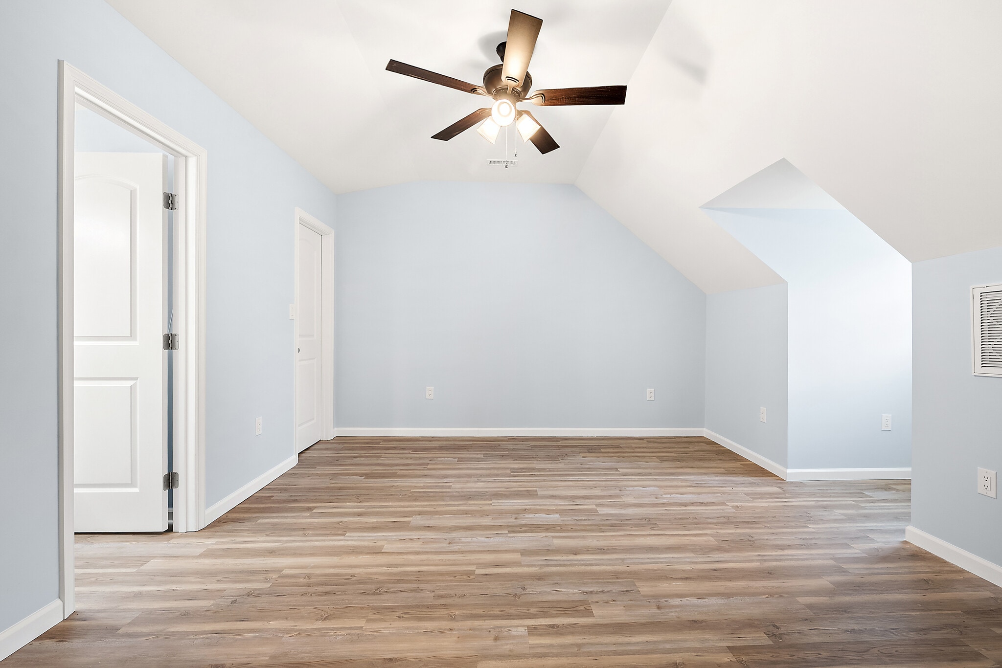 Building Photo - 1201 Tuscola Ave