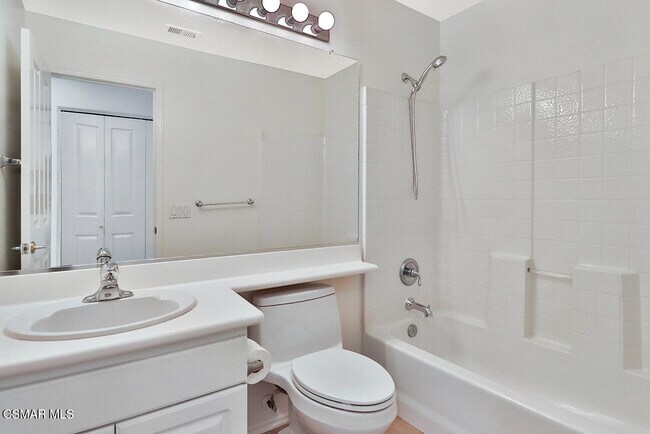 Building Photo - 5505 Salerno Dr