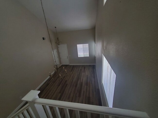 Building Photo - 4 Bedroom home in Elk Grove