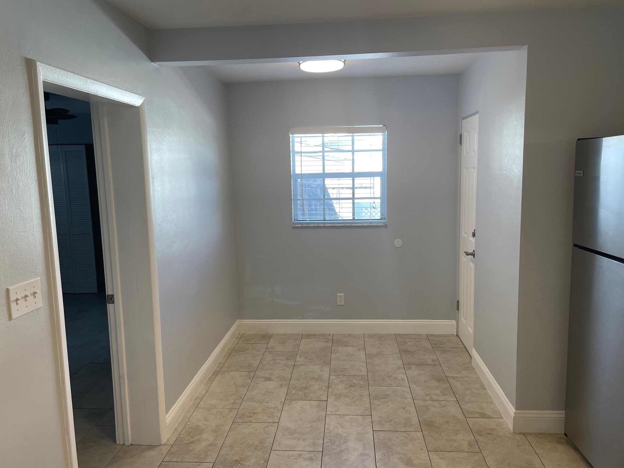 Office/dinette area - 3815 1ST AVE N