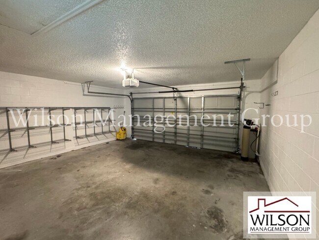 Building Photo - 7872 Elmstone Cir