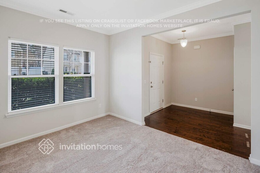 Building Photo - 10225 Snowbell Ct