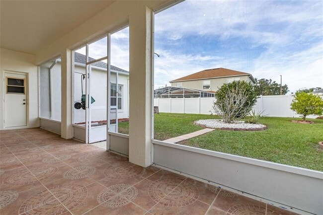 Building Photo - 411 Tamarind Parke Ln
