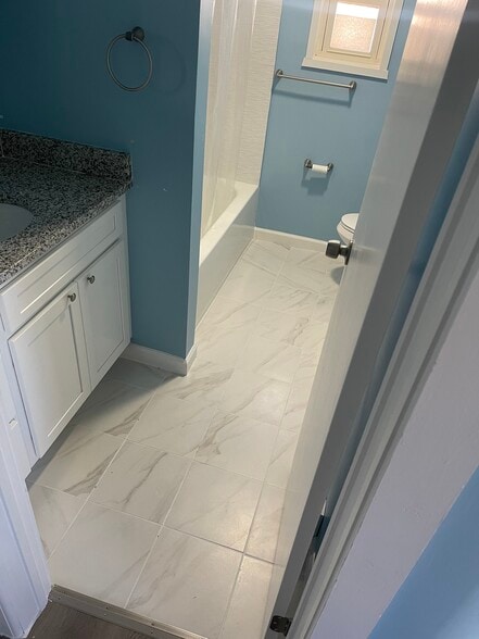 Bathroom - 324 Liberty St