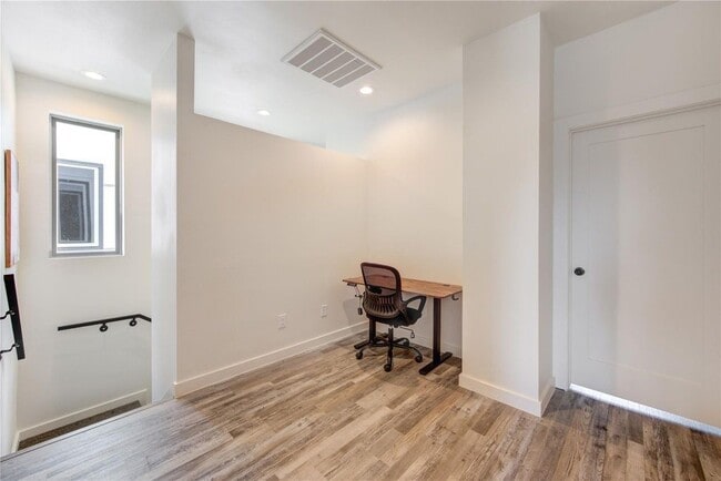 Building Photo - 13111 Honey Suckle Ridge Ln