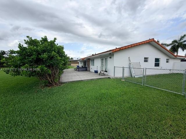 Building Photo - 2220 SW 125th Ct