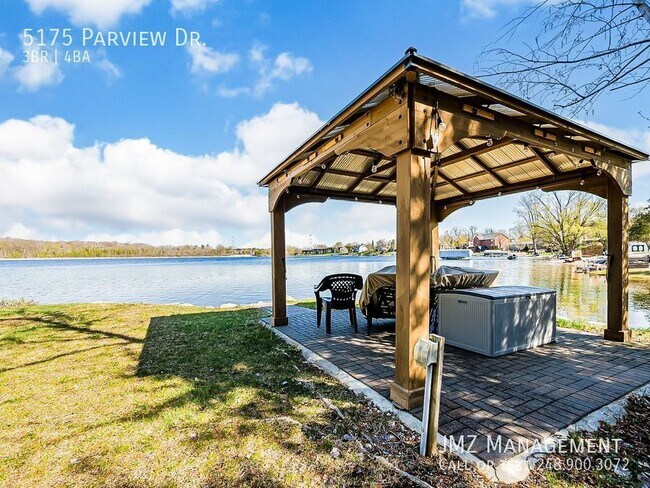 Building Photo - 5175 Parview Dr