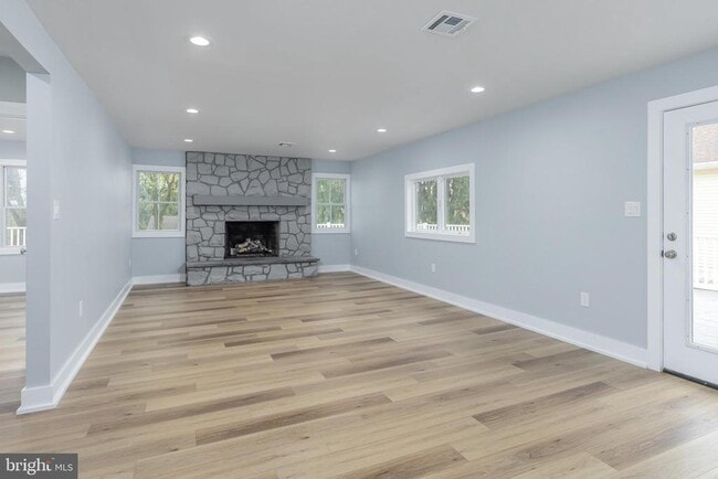 Building Photo - 370 Ganttown Rd
