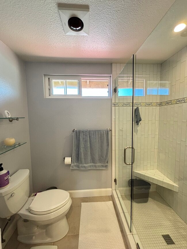 Building Photo - 8454 Sedorus St