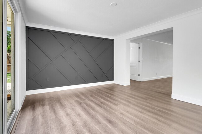 Building Photo - 3864 Coconut Cir S