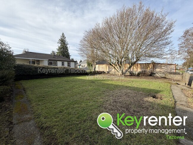 Building Photo - 1823 S Sprague Ave