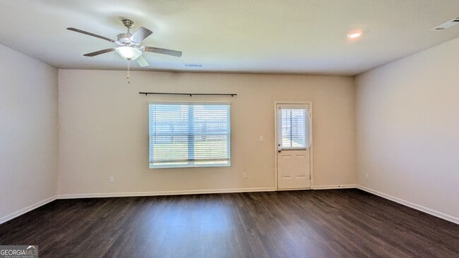 Building Photo - 965 Walnut Creek Cir