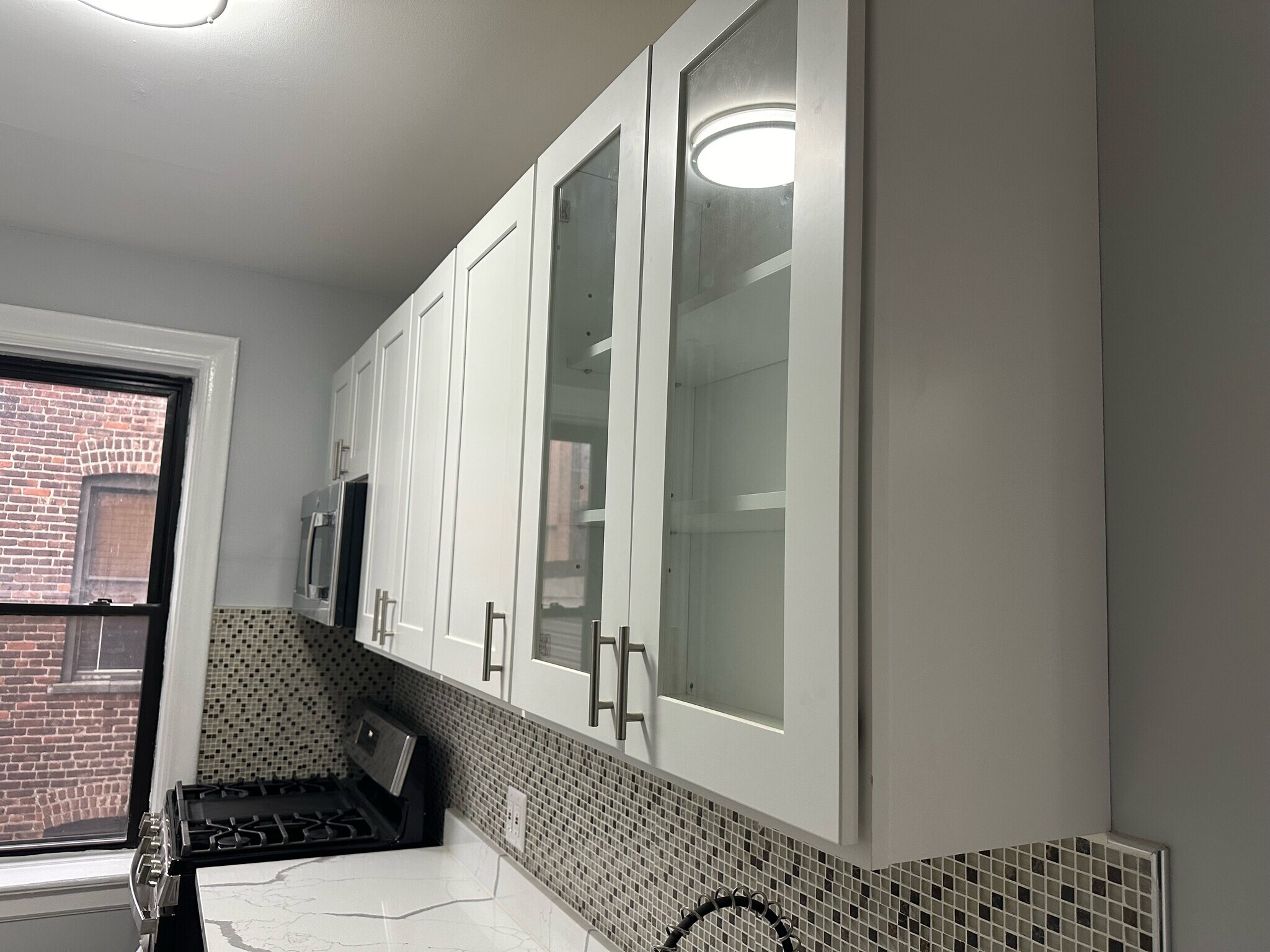 Building Photo - 429 Fairmount Ave