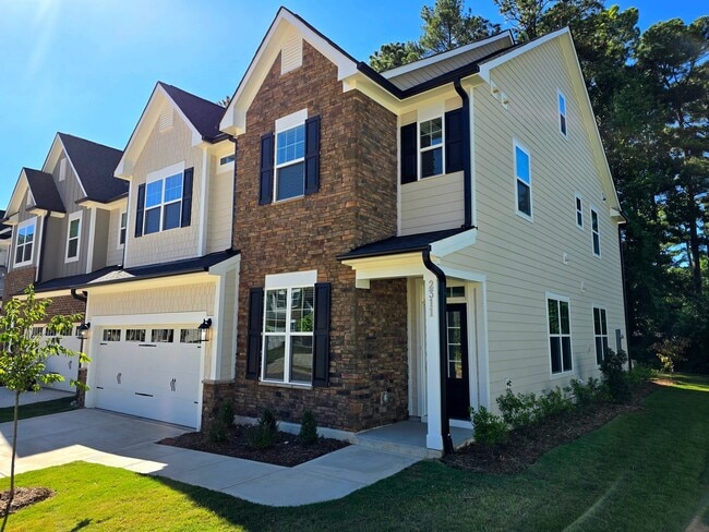 Building Photo - Stunning BRAND NEW 5 Bedroom / 4 Bath Home located in North Ridge