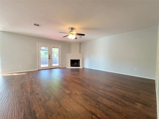 Building Photo - 809 Dogwood Trail