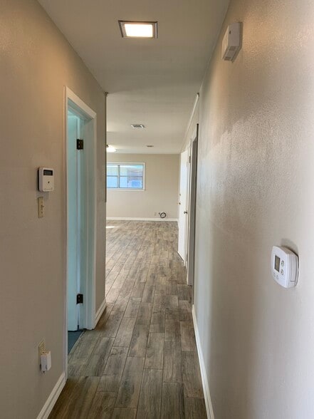 Building Photo - 3901 Drexel Ave