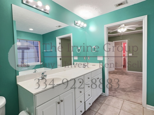 Building Photo - 2 Bed 2 Bath