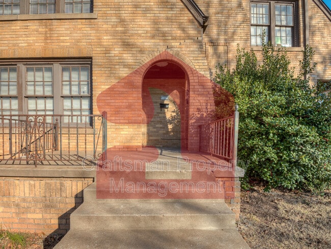 Building Photo - 1801 NW 22nd St