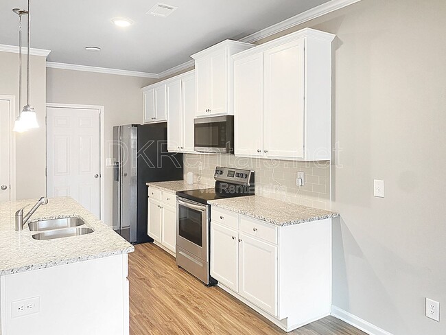 Building Photo - 5108 Fox Den Rd
