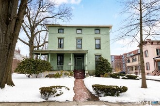 Building Photo - 23 Charter Oak Pl