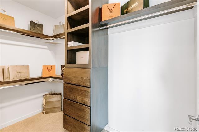 Building Photo - 210 St Paul St