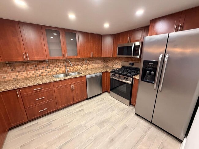 Building Photo - 6303 SW 116th Pl