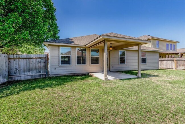 Building Photo - 30118 Diamond Dove Trail