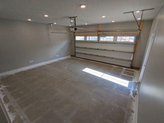Building Photo - Brand New 3-Bedroom Model Home in Eagle Ri...