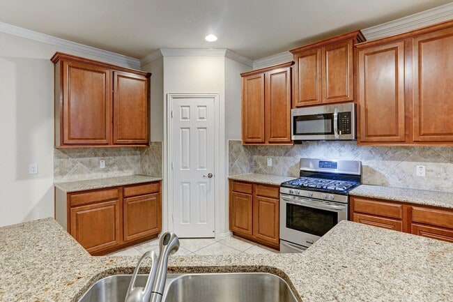 Building Photo - 19806 Amber Village Ln