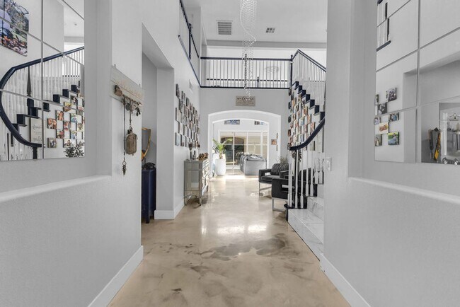 Building Photo - 469 Partridge Ln