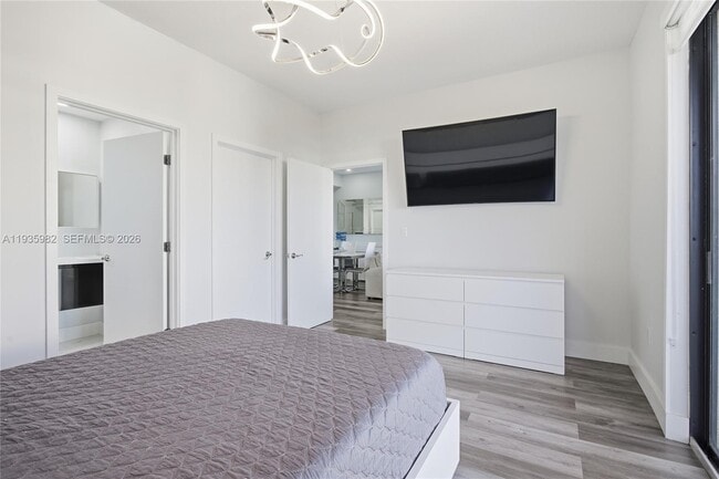 Building Photo - 8430 SW 8th St