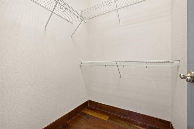 Building Photo - 9484 Walnut Crest Dr