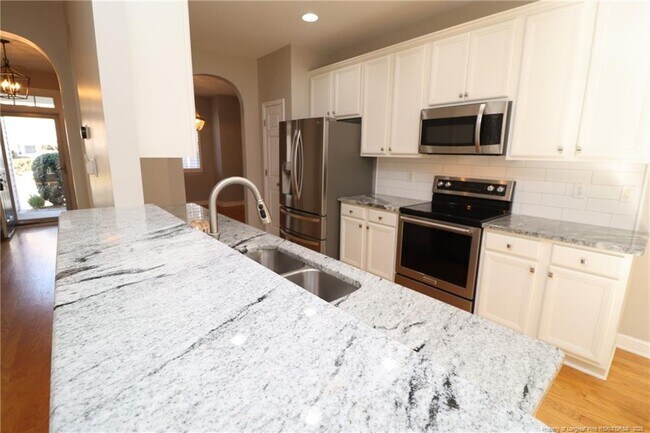 Building Photo - 605 Courthouse Dr