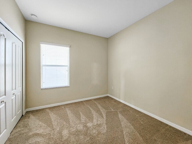 Building Photo - Gorgeous home in Independence!