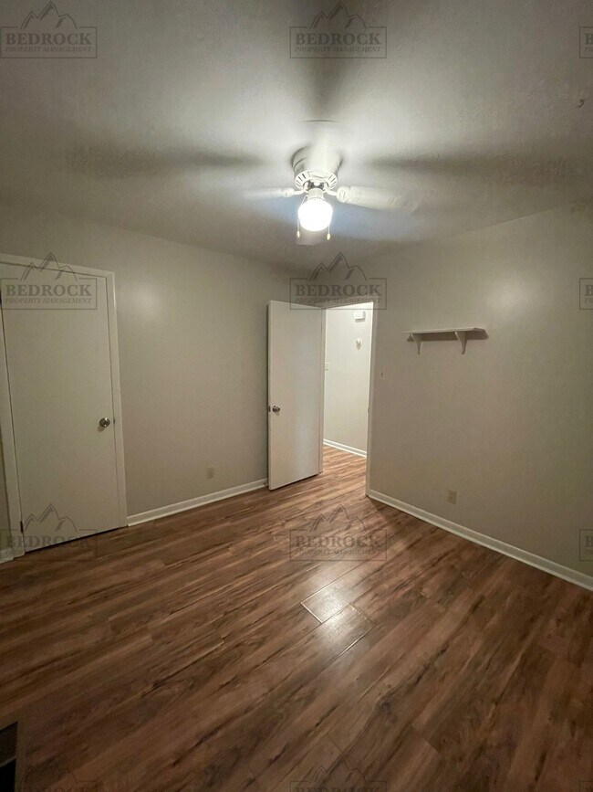 Building Photo - 10002 Lily Flagg Cir SE