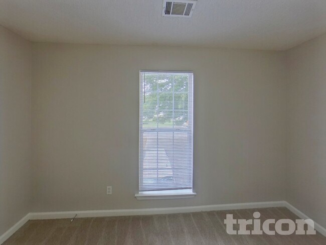 Building Photo - 123 Galway Ln